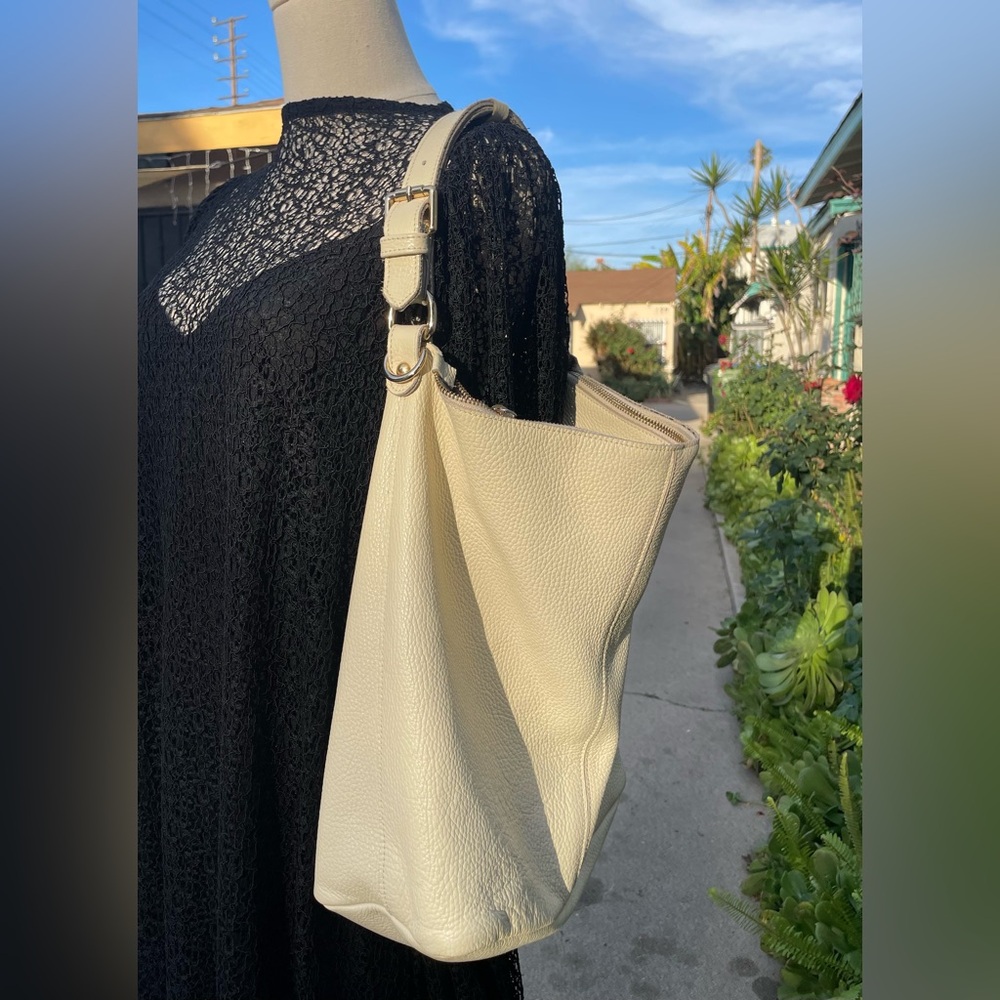 Gianni Notaro Cream Leather Shoulder Tote Bag